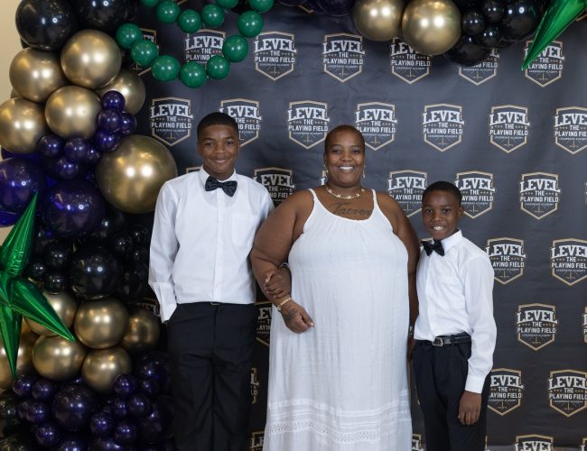 Deetrell_Taeron and mom (Gala 2022)